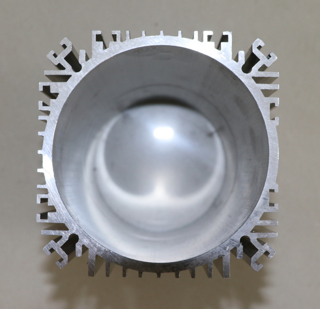 Aluminiumprofile mit gro&szlig;em Querschnitt